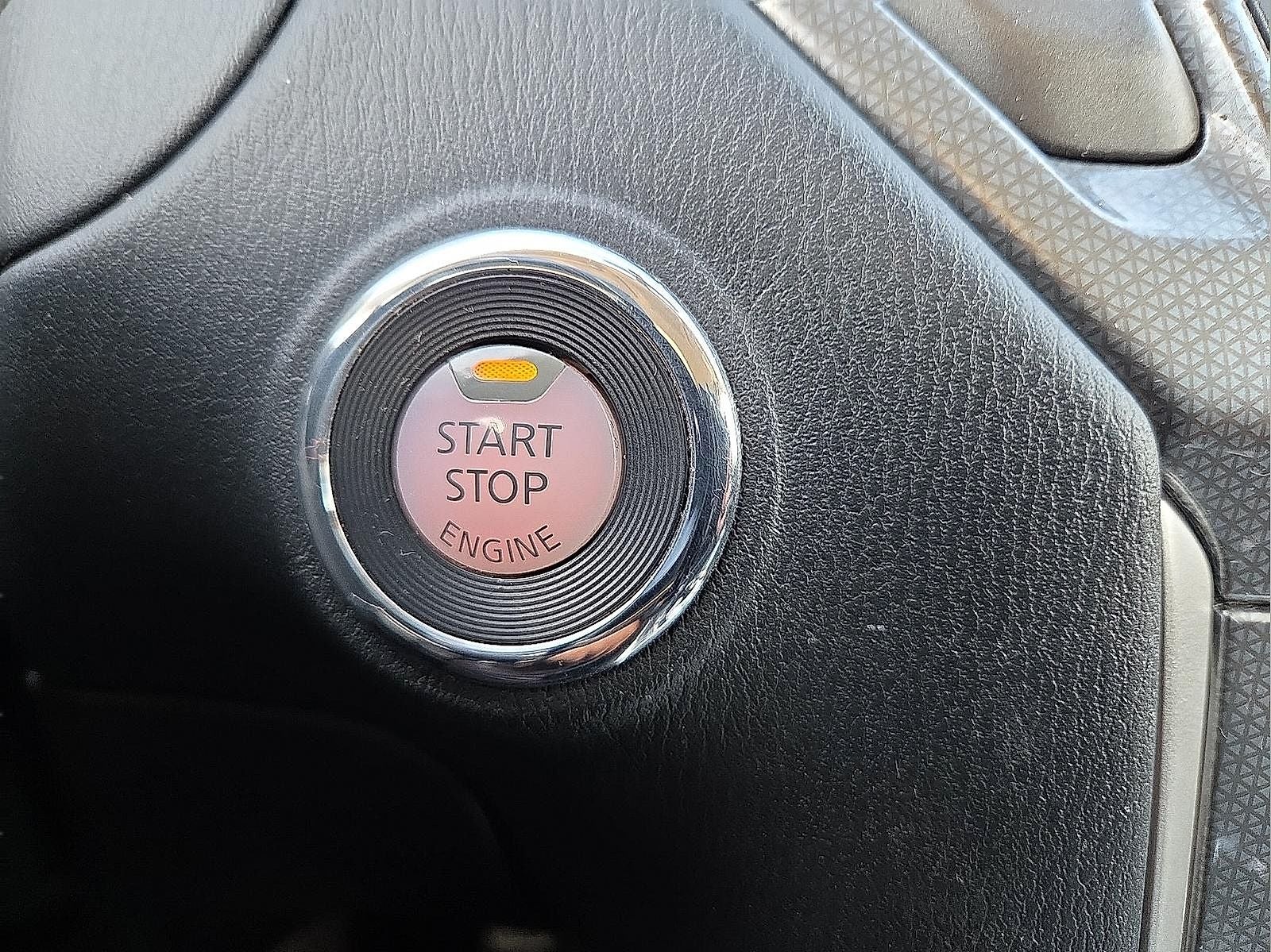 2020 Nissan Pathfinder SL 2WD