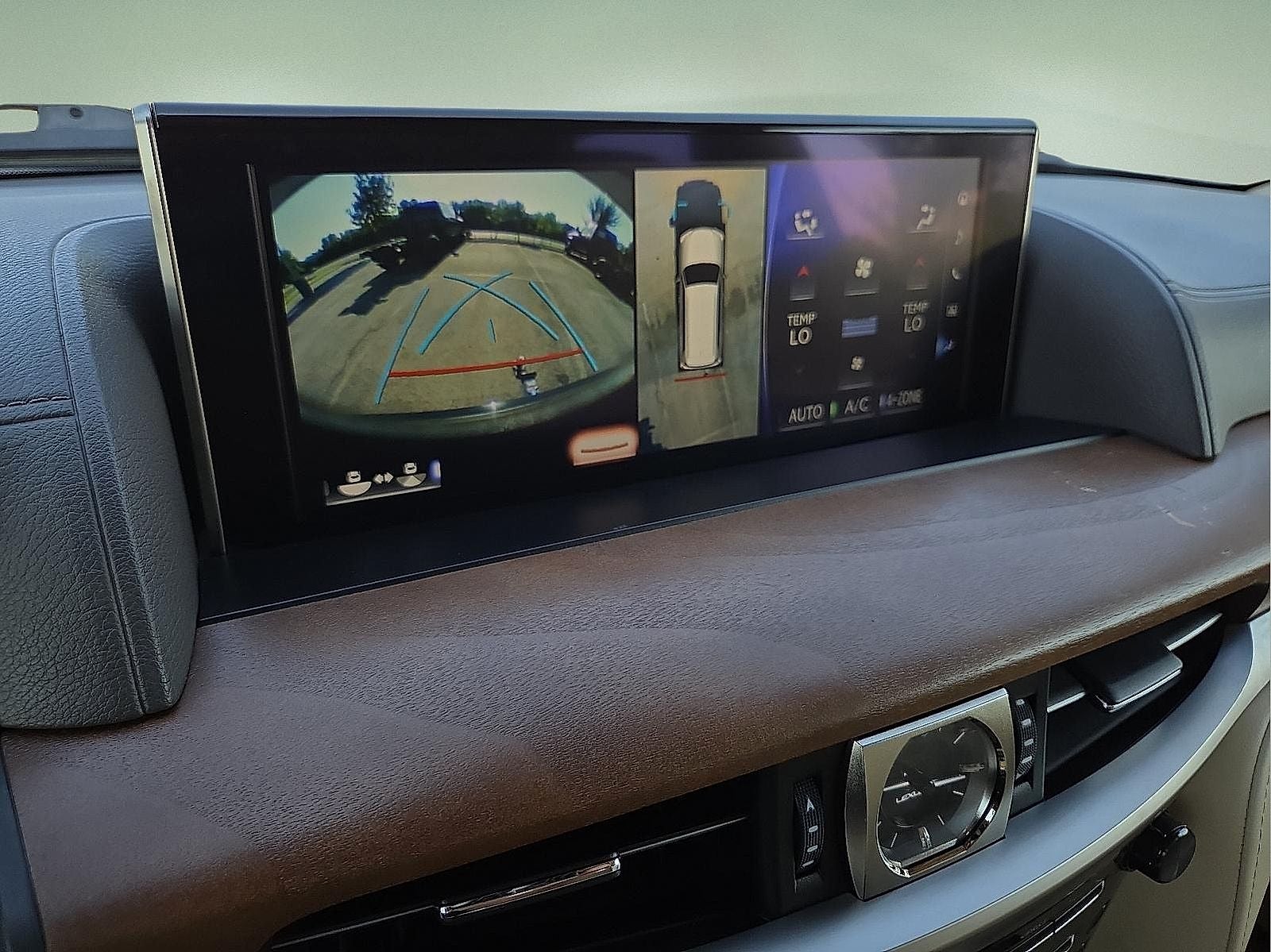2020 Lexus LX 570