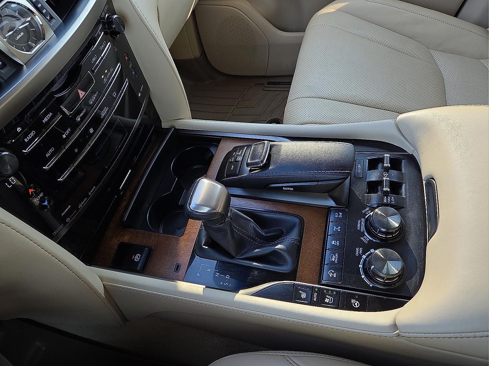 2020 Lexus LX 570