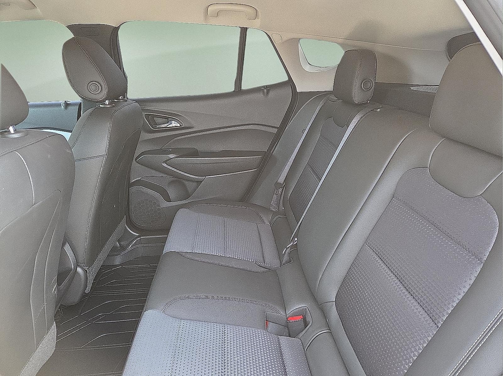 2025 Chevrolet Trax FWD LT