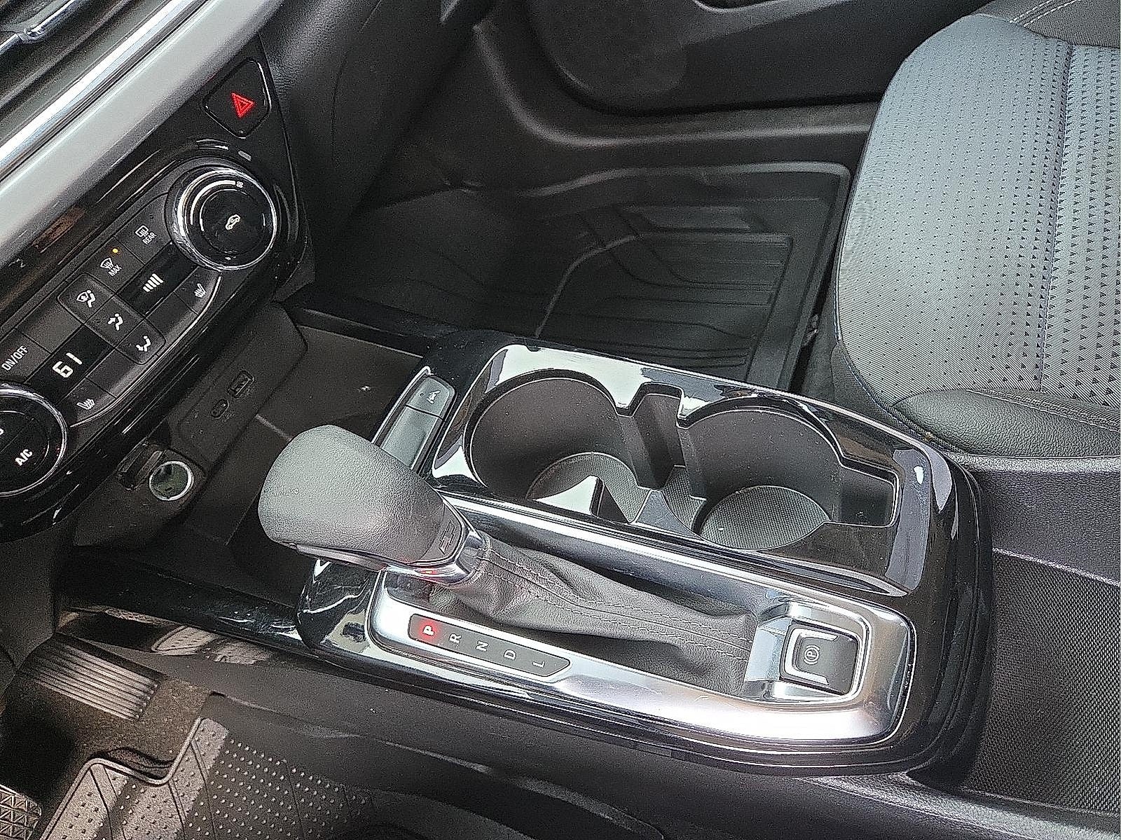 2025 Chevrolet Trax FWD LT