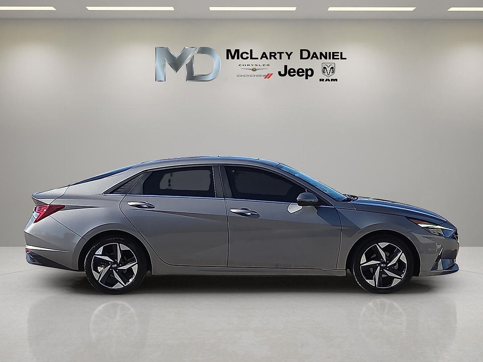 2022 Hyundai Elantra Limited