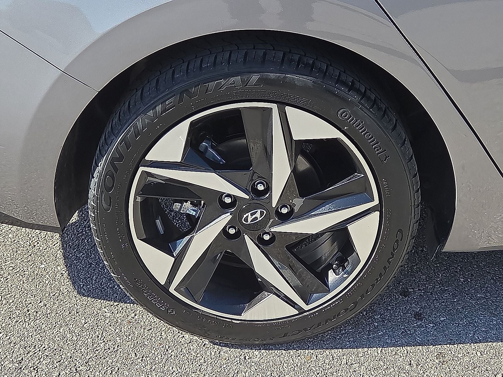 2022 Hyundai Elantra Limited