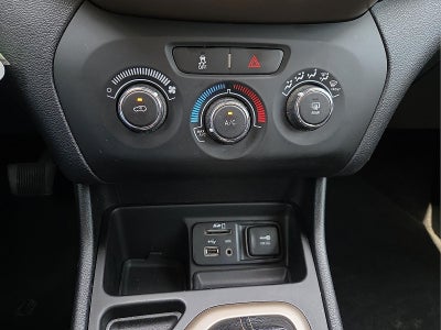 2017 Jeep Cherokee Sport