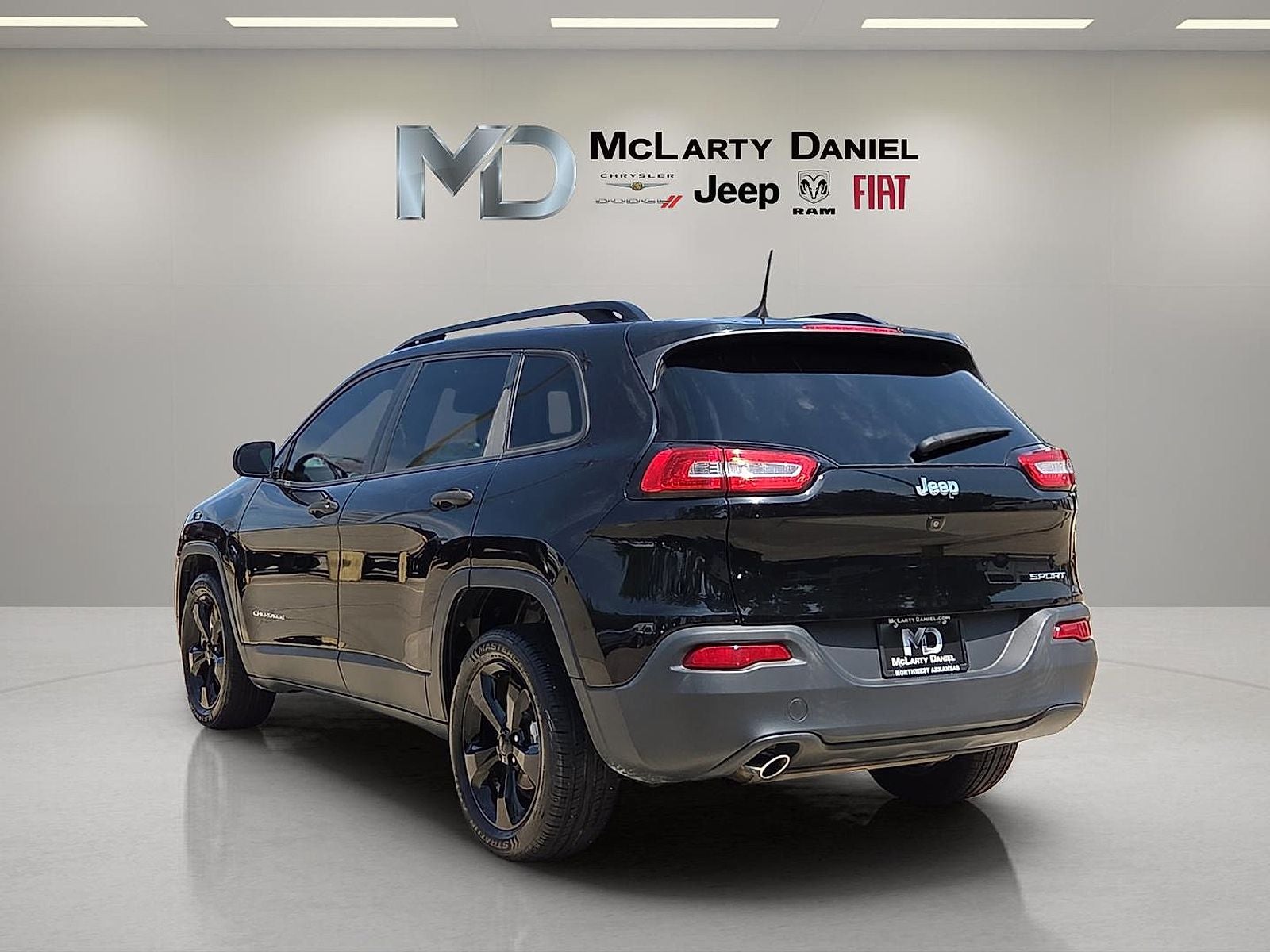 2017 Jeep Cherokee Sport