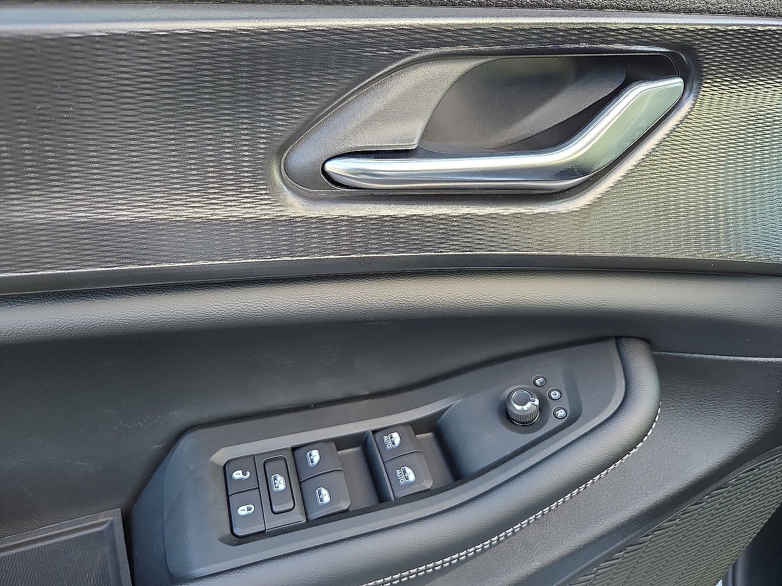 2025 Jeep Grand Cherokee GRAND CHEROKEE ALTITUDE 4X4