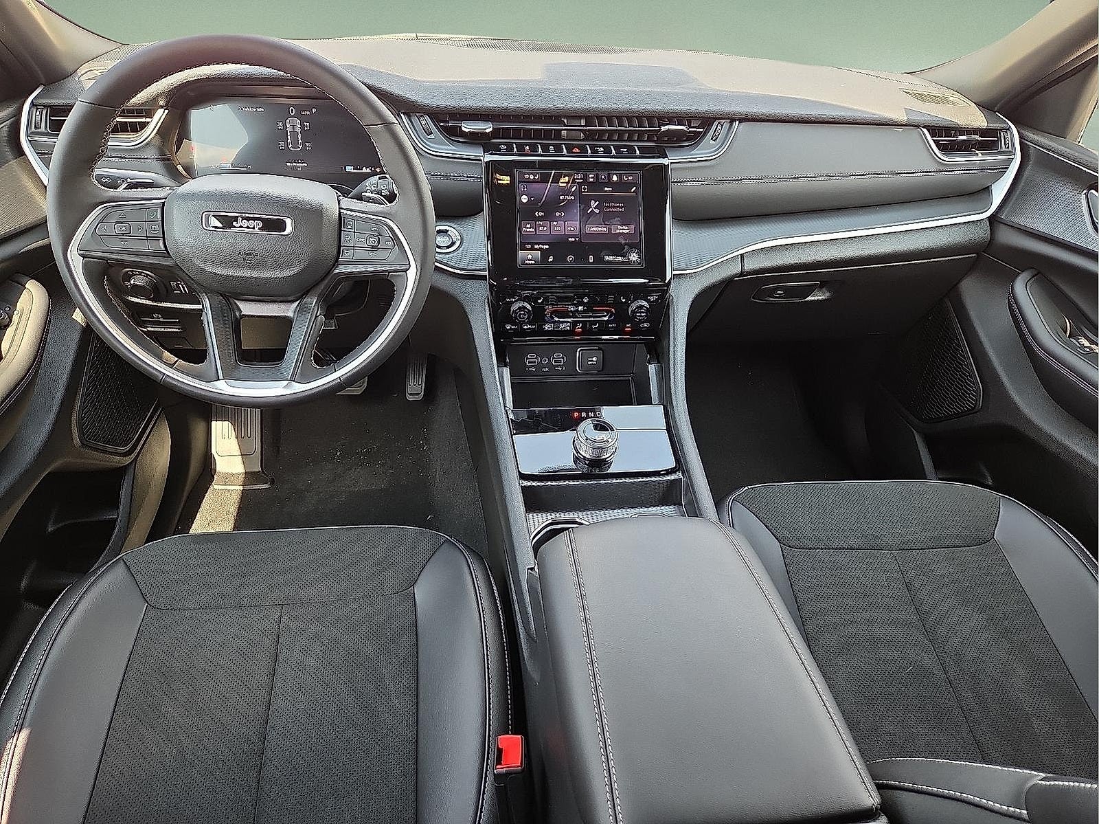 2025 Jeep Grand Cherokee GRAND CHEROKEE ALTITUDE 4X4