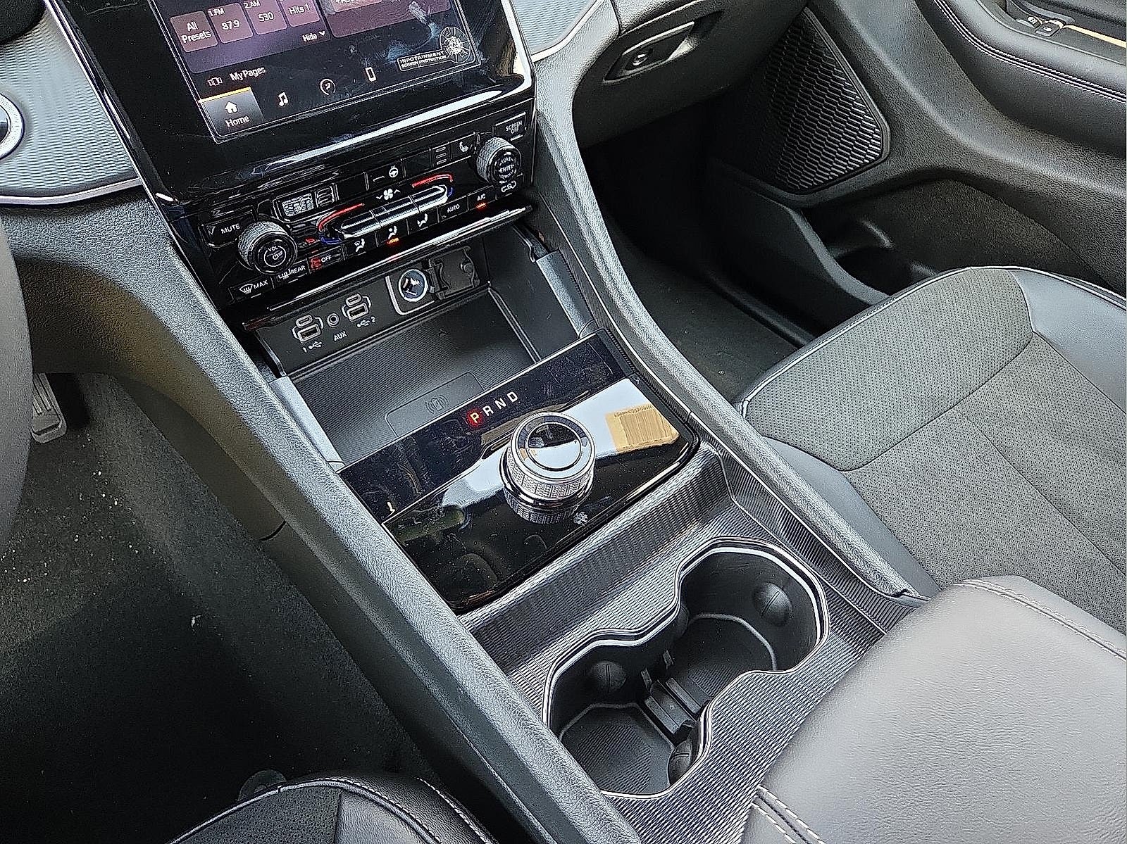 2025 Jeep Grand Cherokee GRAND CHEROKEE ALTITUDE 4X4