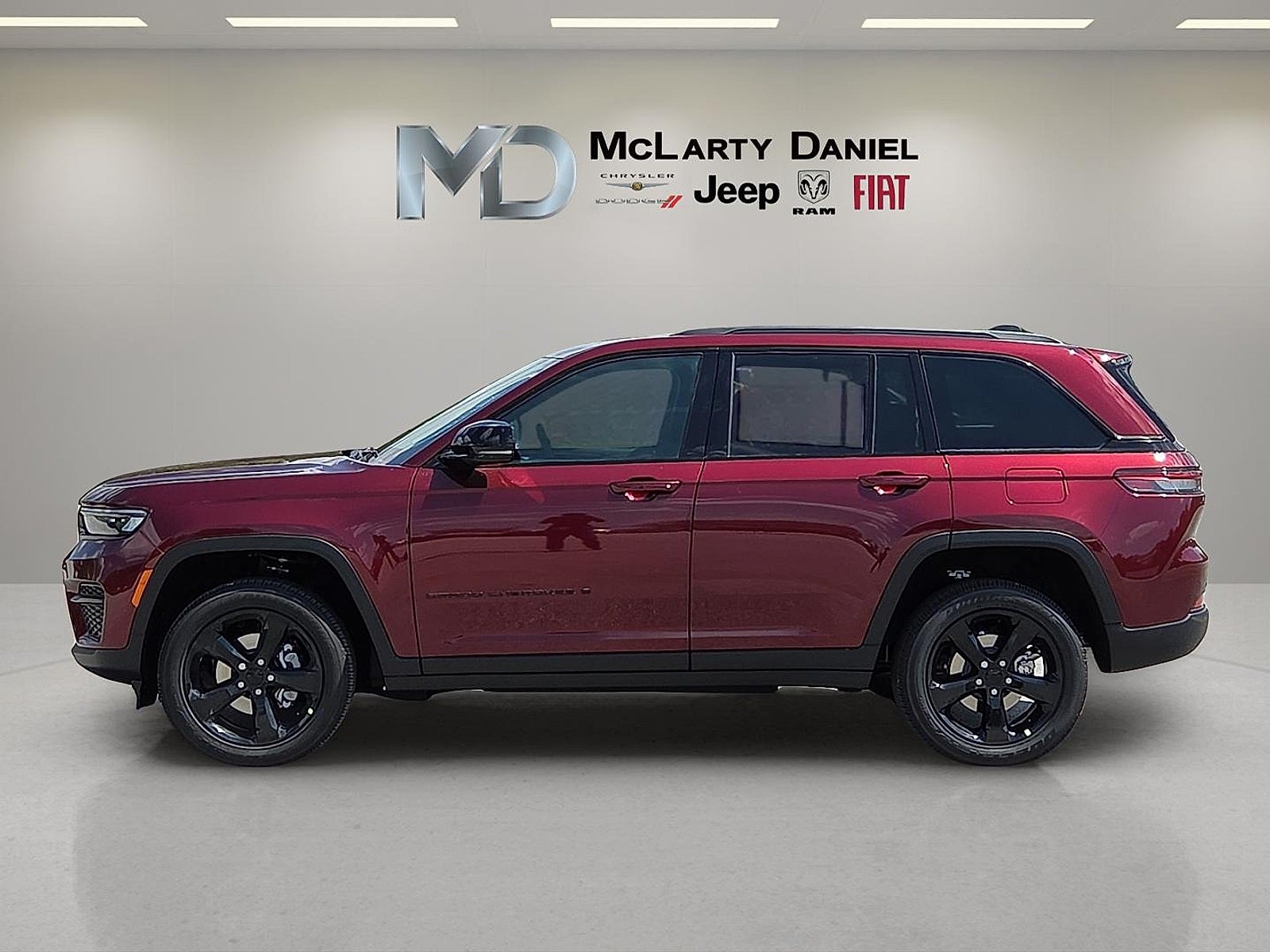 2025 Jeep Grand Cherokee GRAND CHEROKEE ALTITUDE 4X4