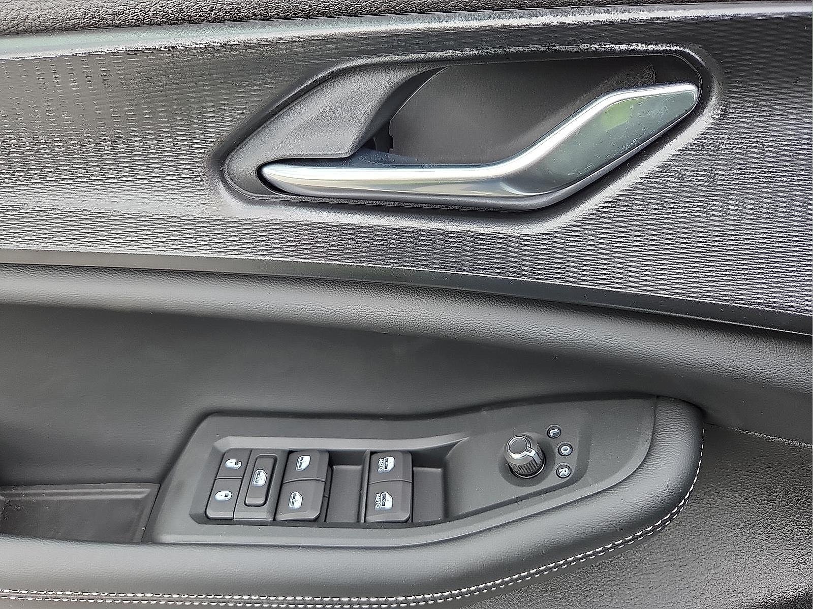 2025 Jeep Grand Cherokee GRAND CHEROKEE ALTITUDE 4X4