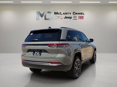 2027 Jeep Grand Cherokee GRAND CHEROKEE LAREDO ALTITUDE 4X4