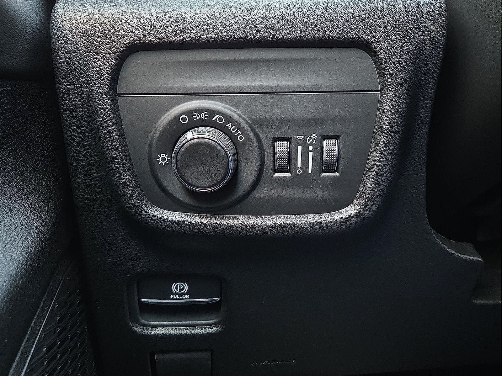 2027 Jeep Grand Cherokee GRAND CHEROKEE LAREDO ALTITUDE 4X4