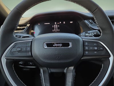 2027 Jeep Grand Cherokee GRAND CHEROKEE LAREDO ALTITUDE 4X4