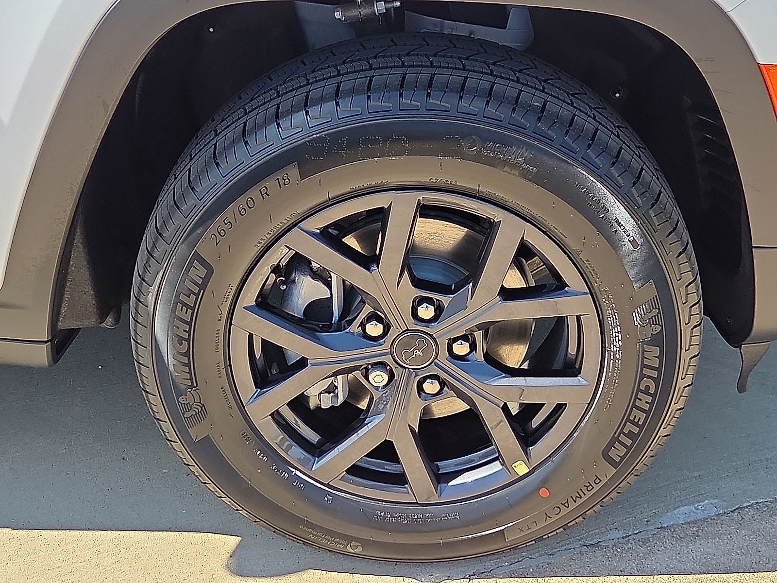 2027 Jeep Grand Cherokee GRAND CHEROKEE LAREDO ALTITUDE 4X4