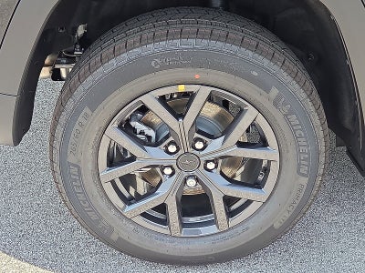 2027 Jeep Grand Cherokee Laredo Altitude