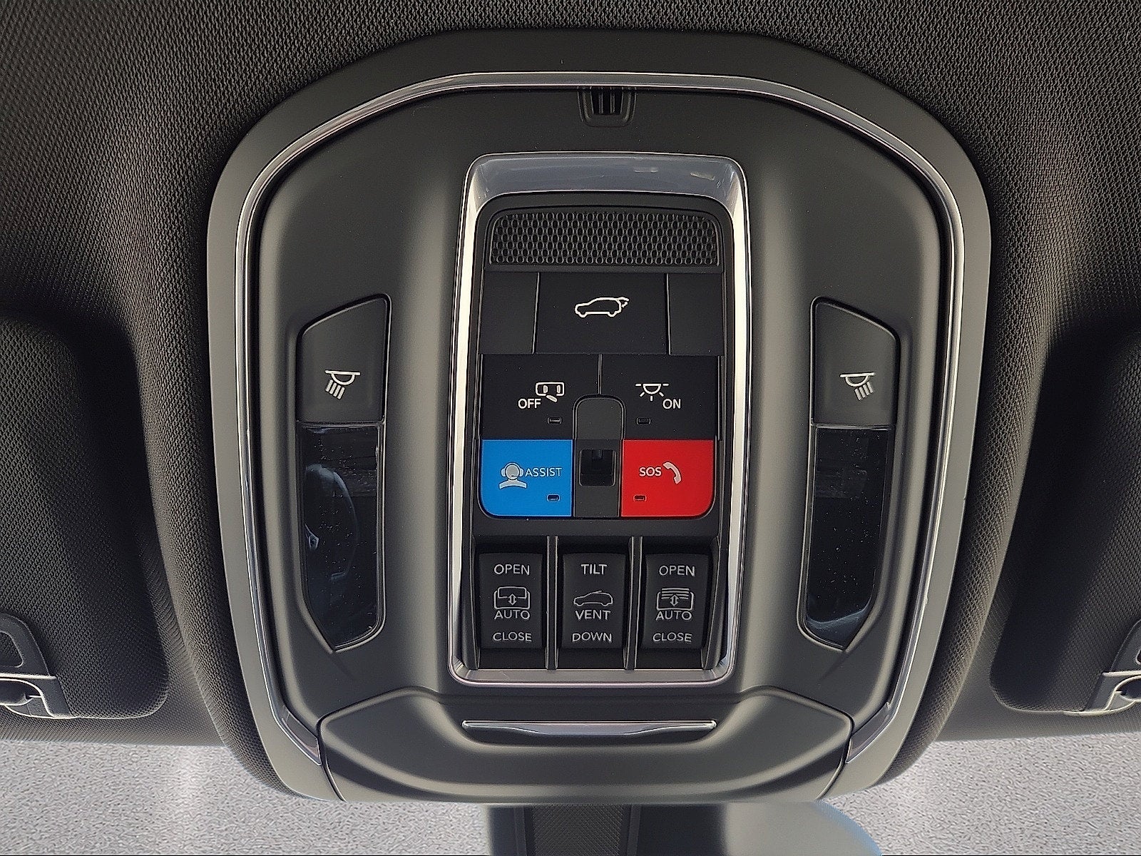 2027 Jeep Grand Cherokee GRAND CHEROKEE LIMITED RESERVE 4X4