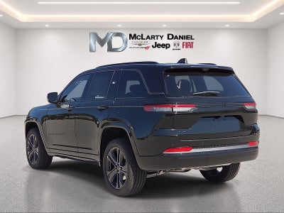 2027 Jeep Grand Cherokee GRAND CHEROKEE LIMITED RESERVE 4X4
