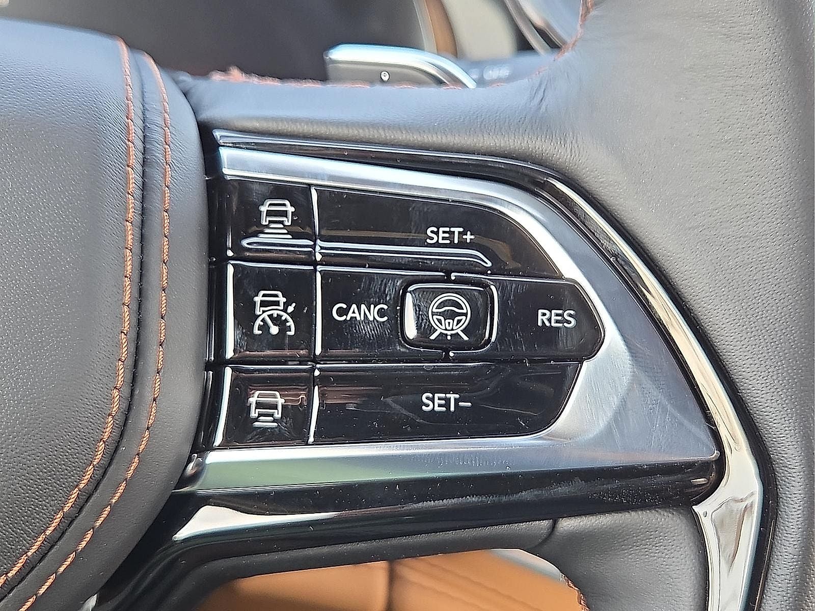 2026 Jeep Grand Cherokee GRAND CHEROKEE SUMMIT 4X4