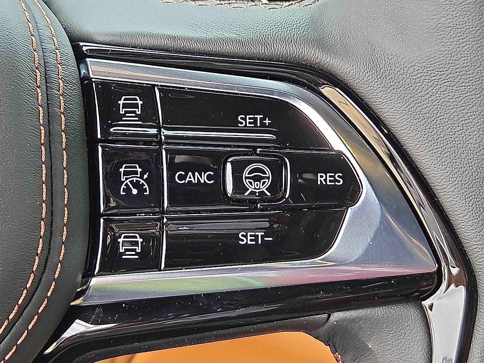 2026 Jeep Grand Cherokee GRAND CHEROKEE SUMMIT 4X4