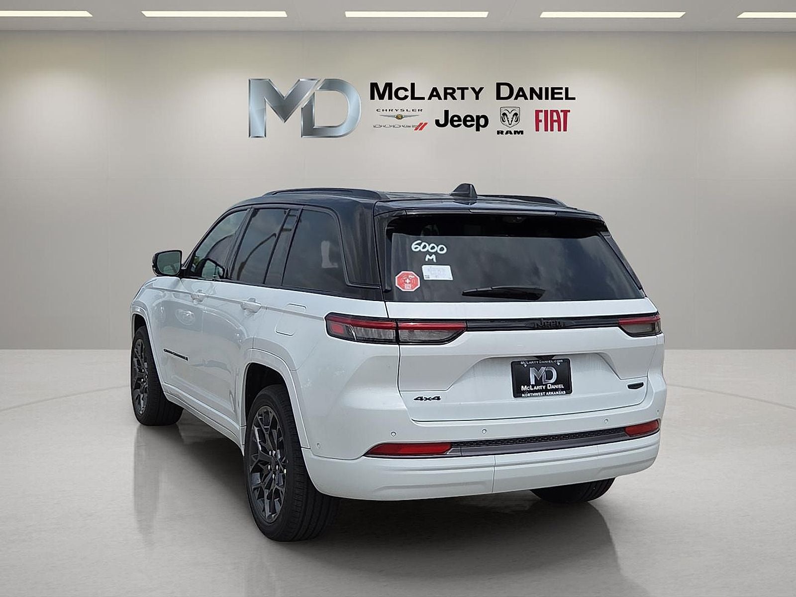 2026 Jeep Grand Cherokee GRAND CHEROKEE SUMMIT 4X4