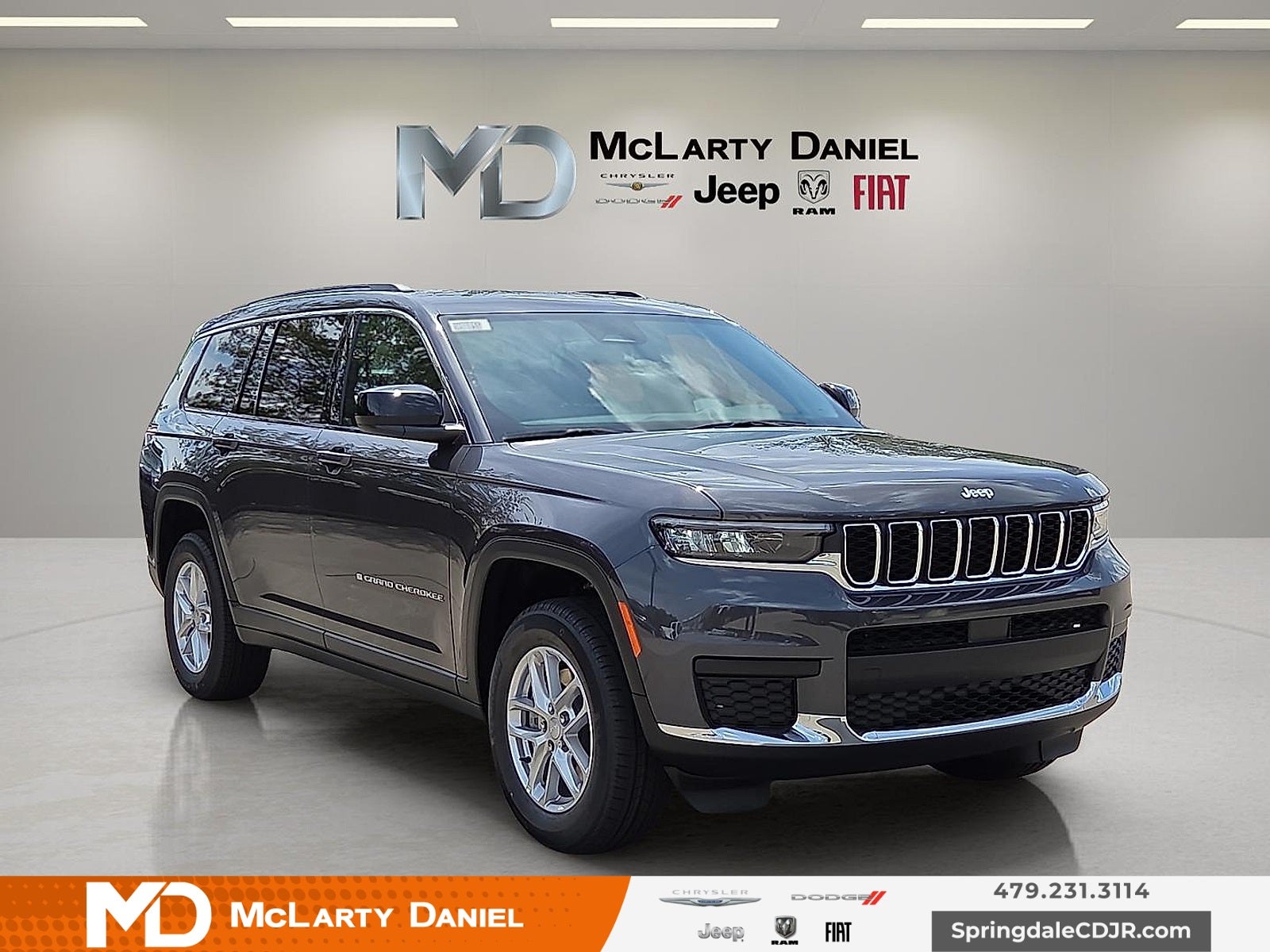 2025 Jeep Grand Cherokee GRAND CHEROKEE L LAREDO X 4X4
