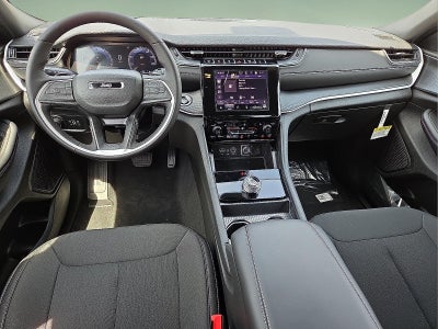 2025 Jeep Grand Cherokee GRAND CHEROKEE L LAREDO X 4X4