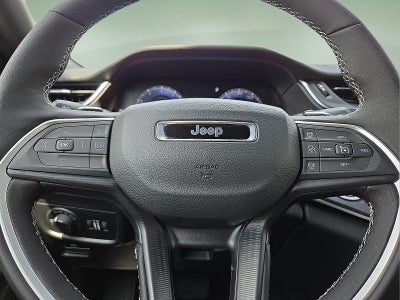 2025 Jeep Grand Cherokee GRAND CHEROKEE L LAREDO X 4X4