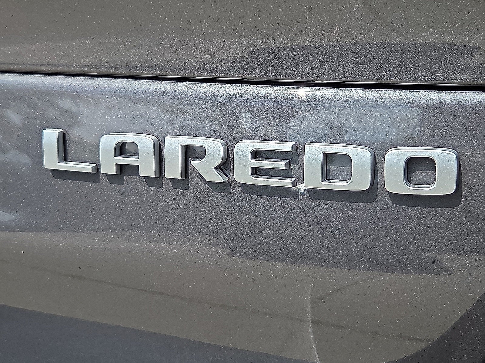2025 Jeep Grand Cherokee GRAND CHEROKEE L LAREDO X 4X4