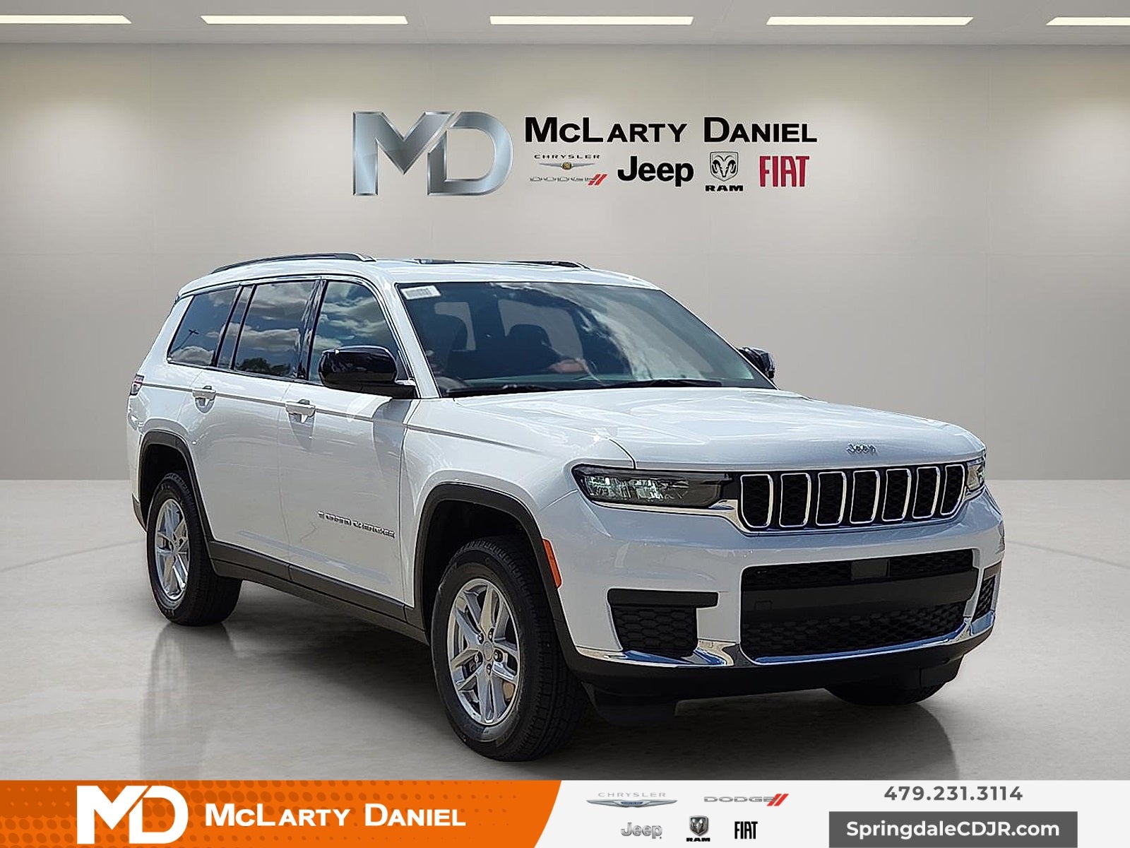 2025 Jeep Grand Cherokee GRAND CHEROKEE L LAREDO X 4X4