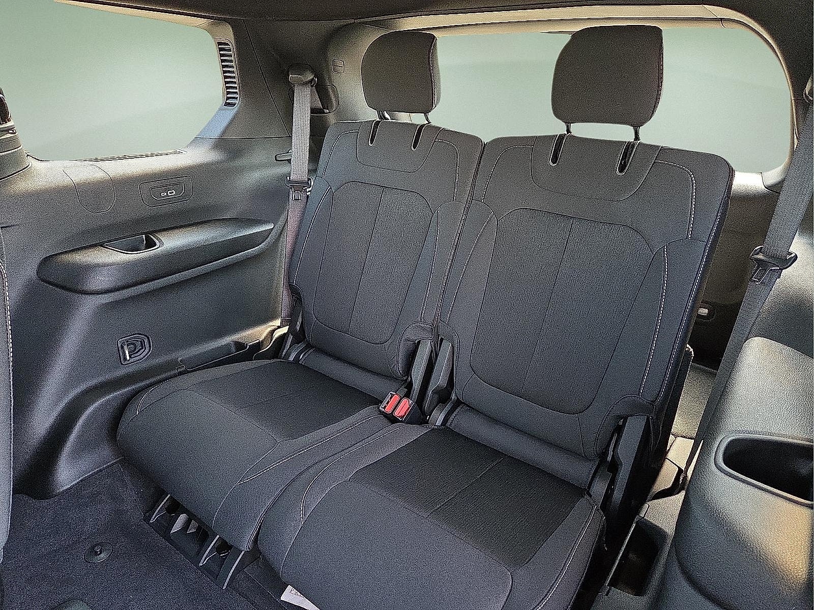 2025 Jeep Grand Cherokee GRAND CHEROKEE L LAREDO X 4X4