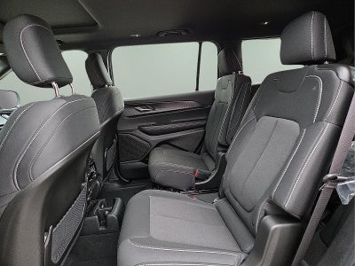 2025 Jeep Grand Cherokee GRAND CHEROKEE L LAREDO X 4X4