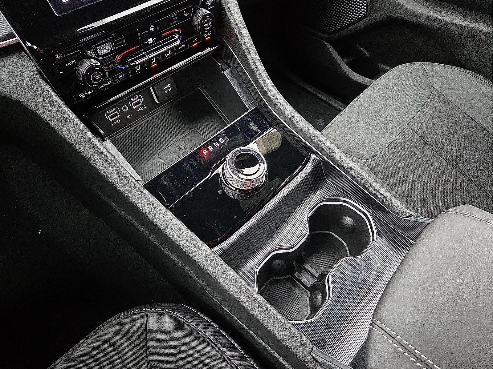 2025 Jeep Grand Cherokee GRAND CHEROKEE L LAREDO X 4X4