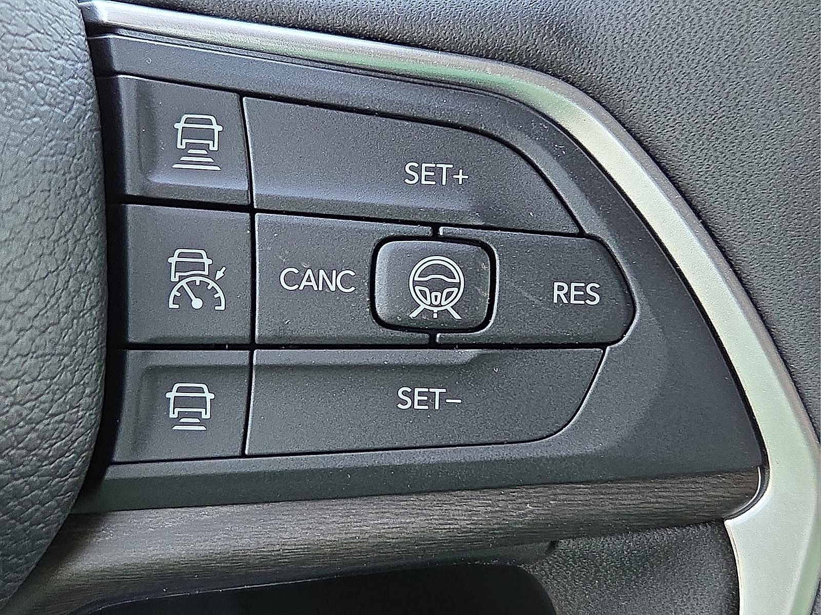 2026 Jeep Grand Cherokee GRAND CHEROKEE L LAREDO ALTITUDE 4X4