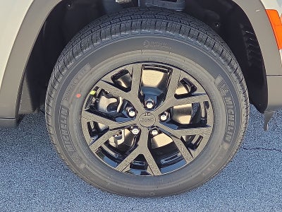 2026 Jeep Grand Cherokee GRAND CHEROKEE L LAREDO ALTITUDE 4X4