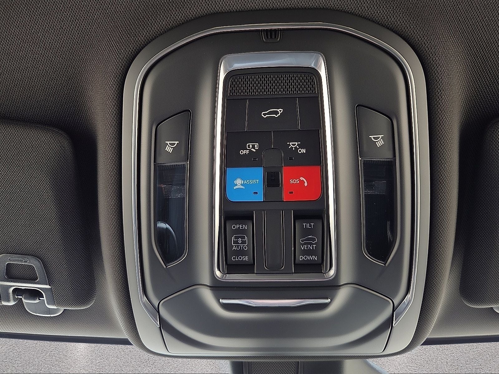 2027 Jeep Grand Cherokee L GRAND CHEROKEE L LAREDO ALTITUDE 4X4