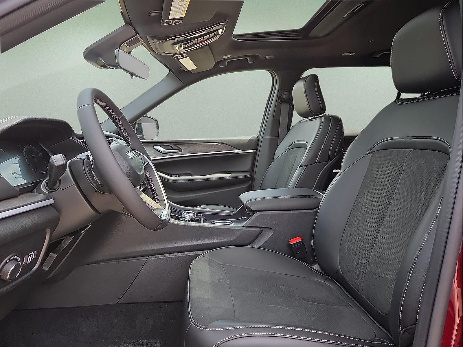 2026 Jeep Grand Cherokee GRAND CHEROKEE L LAREDO ALTITUDE 4X4