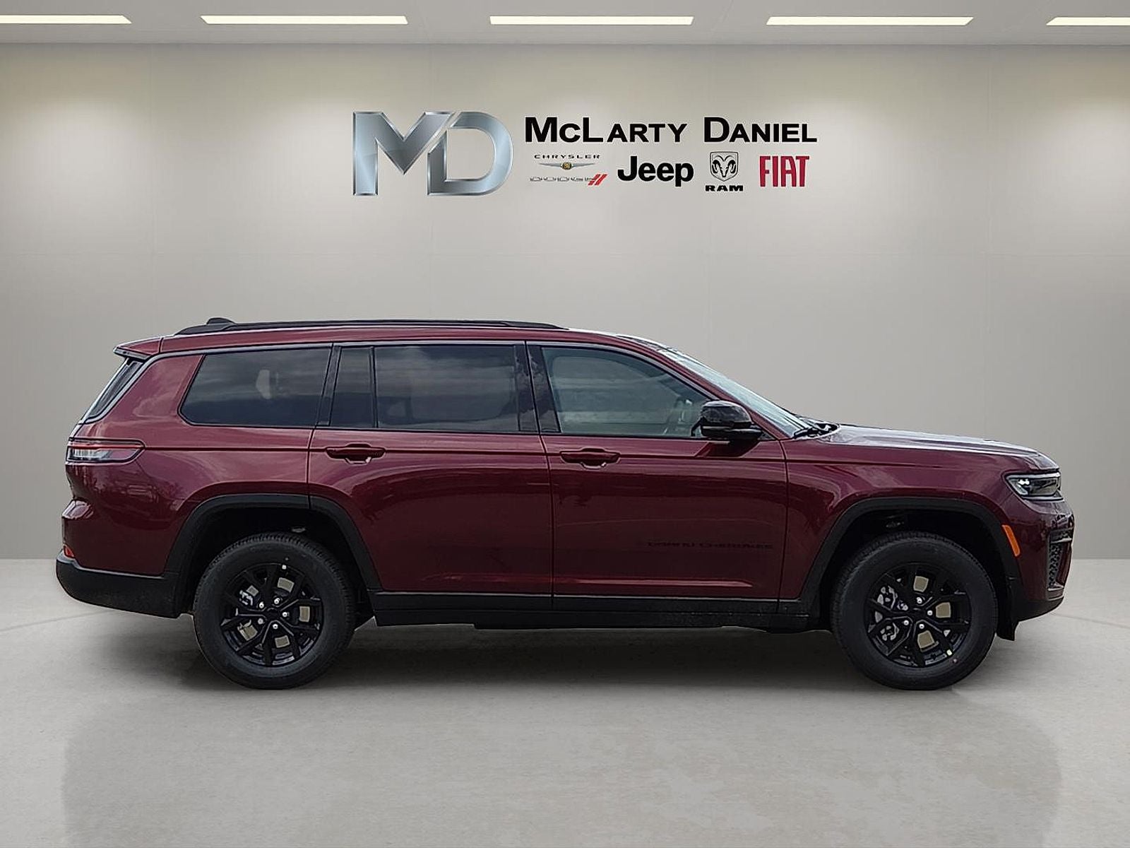 2026 Jeep Grand Cherokee GRAND CHEROKEE L LAREDO ALTITUDE 4X4