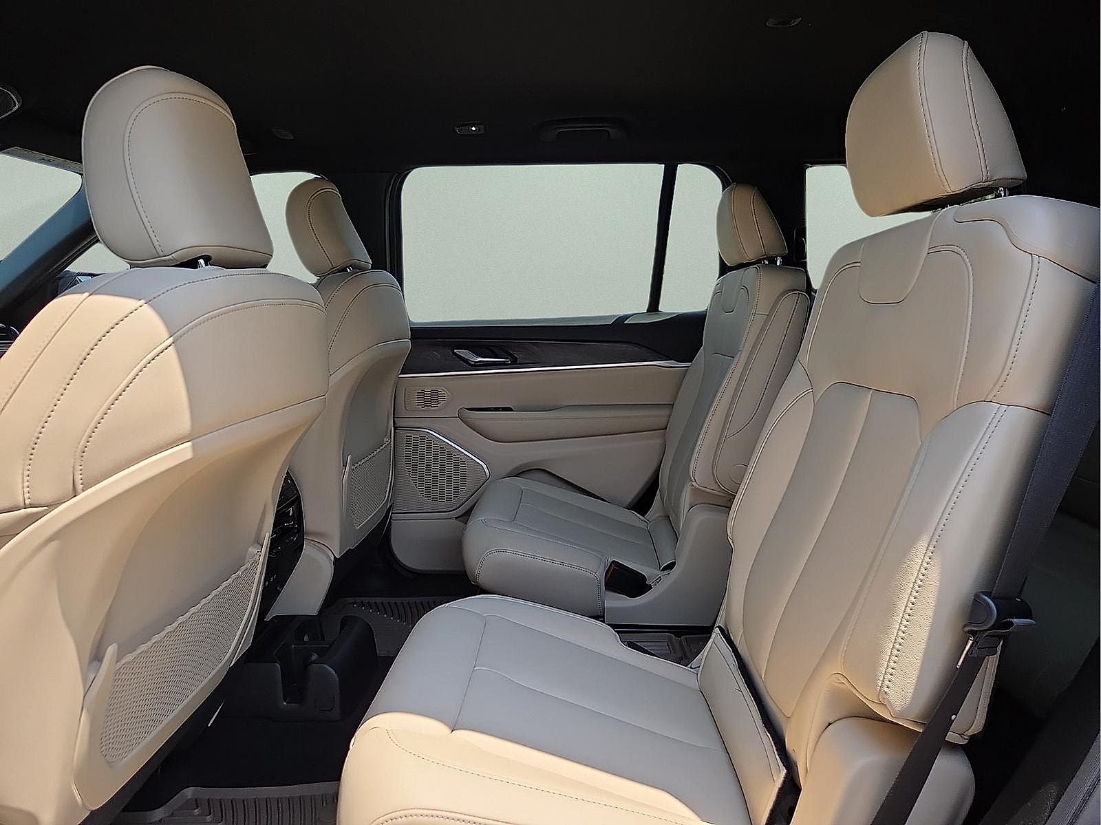 2026 Jeep Grand Cherokee L Limited 4x4