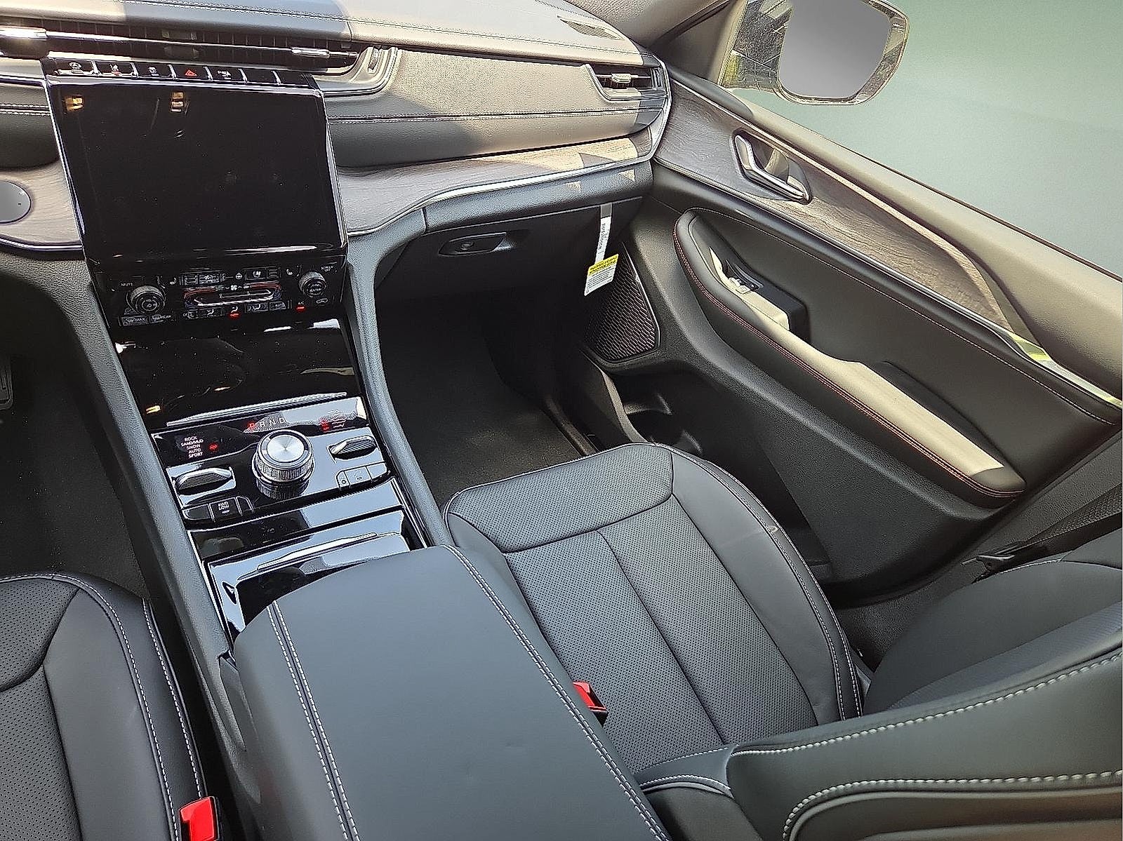 2025 Jeep Grand Cherokee GRAND CHEROKEE L OVERLAND 4X4