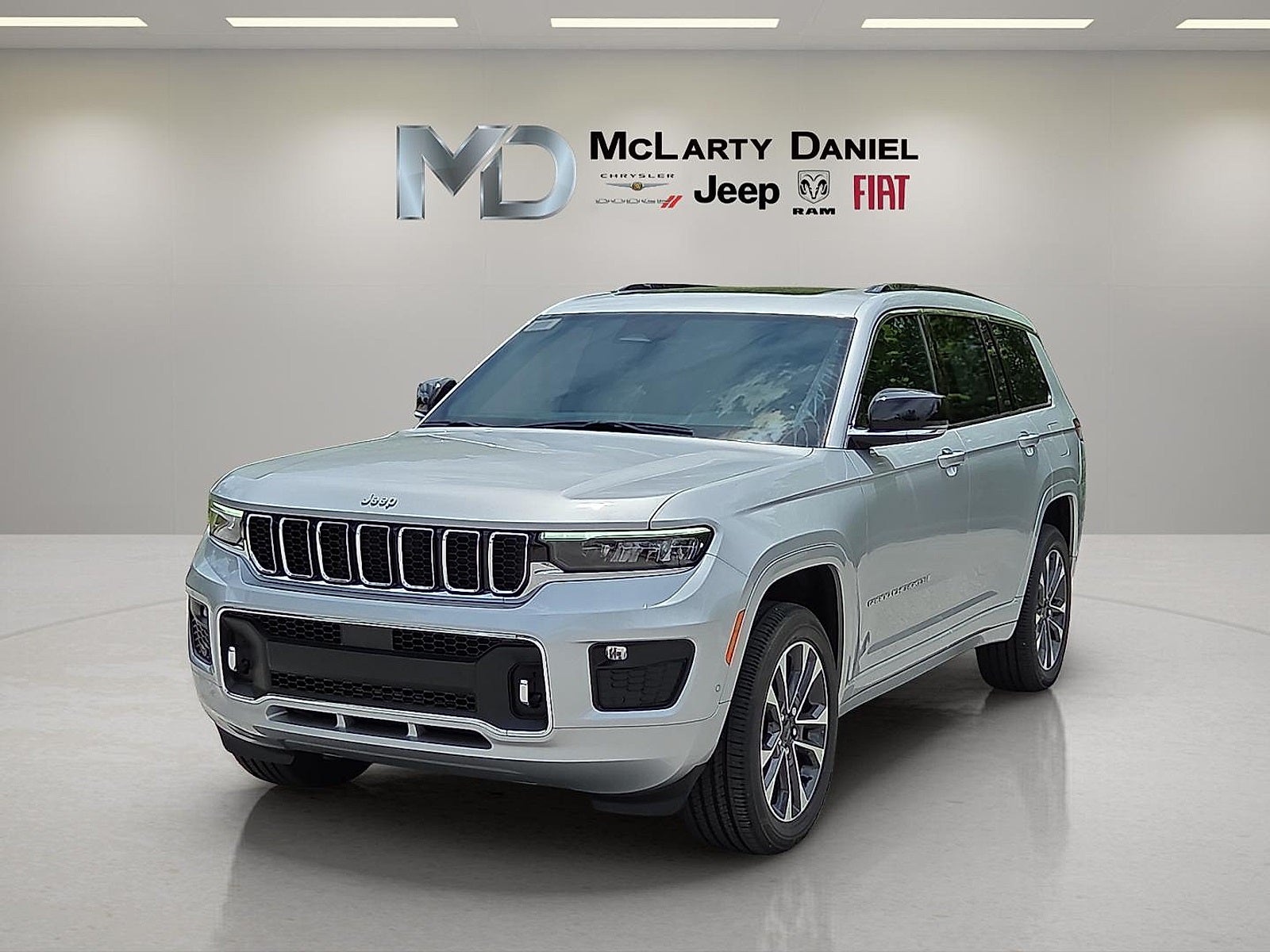 2025 Jeep Grand Cherokee GRAND CHEROKEE L OVERLAND 4X4
