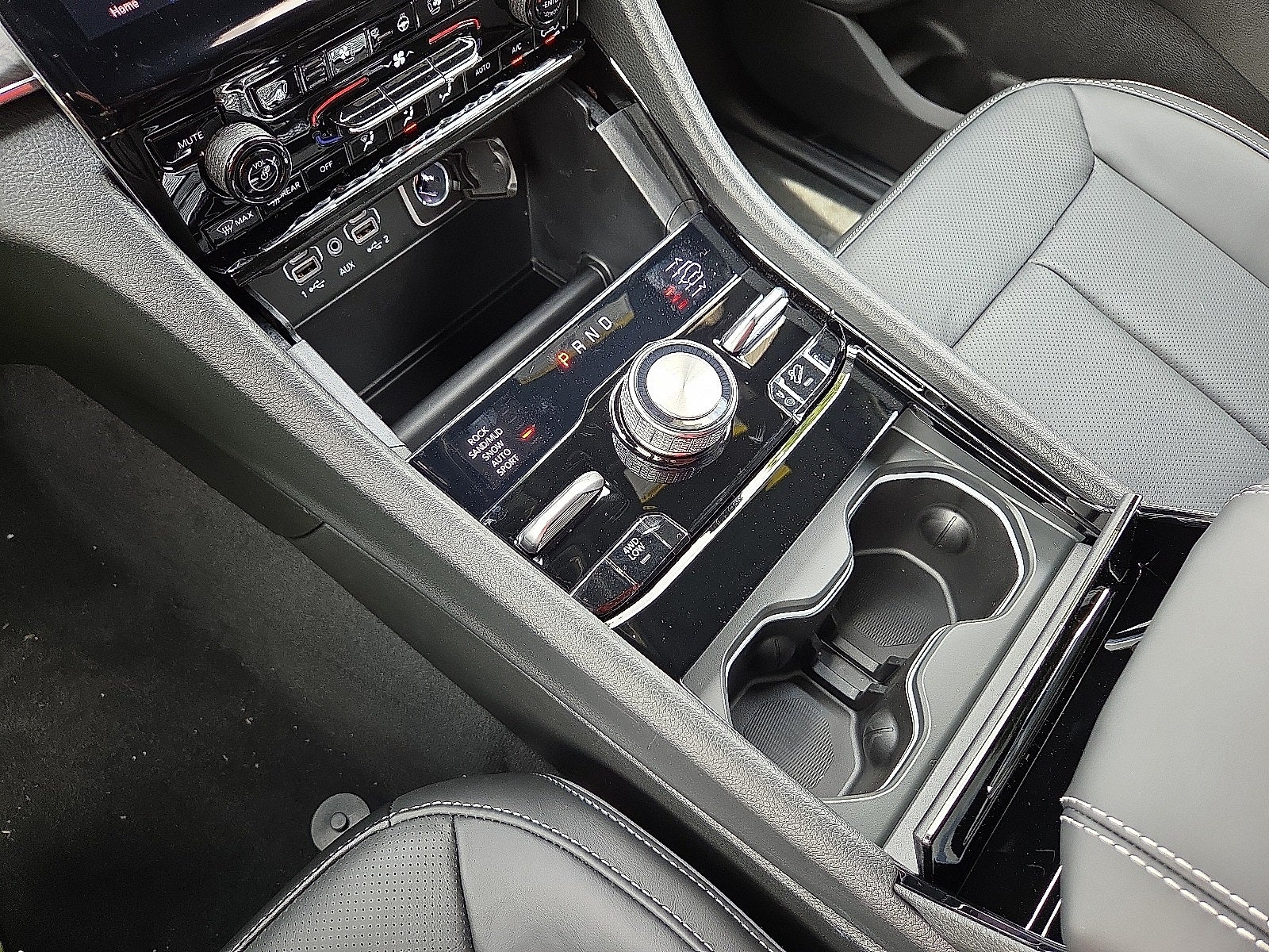 2025 Jeep Grand Cherokee GRAND CHEROKEE L OVERLAND 4X4