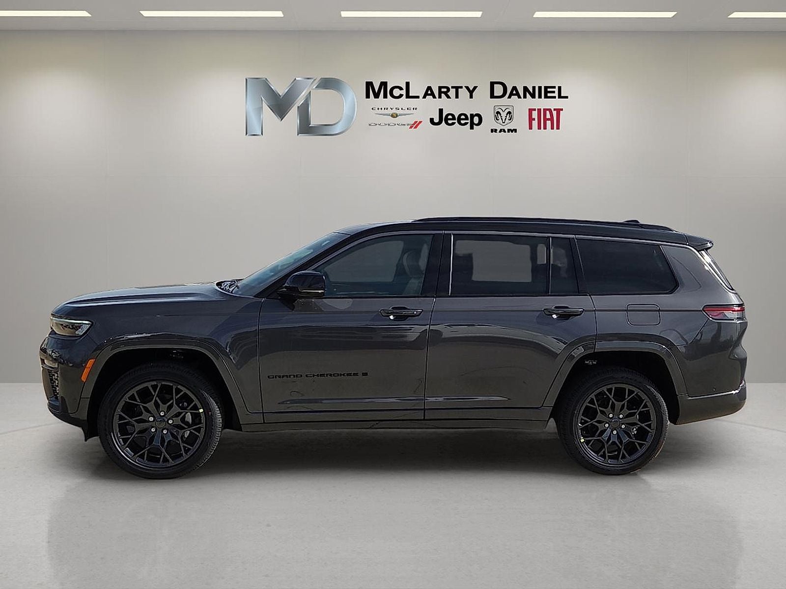 2026 Jeep Grand Cherokee GRAND CHEROKEE L SUMMIT 4X4