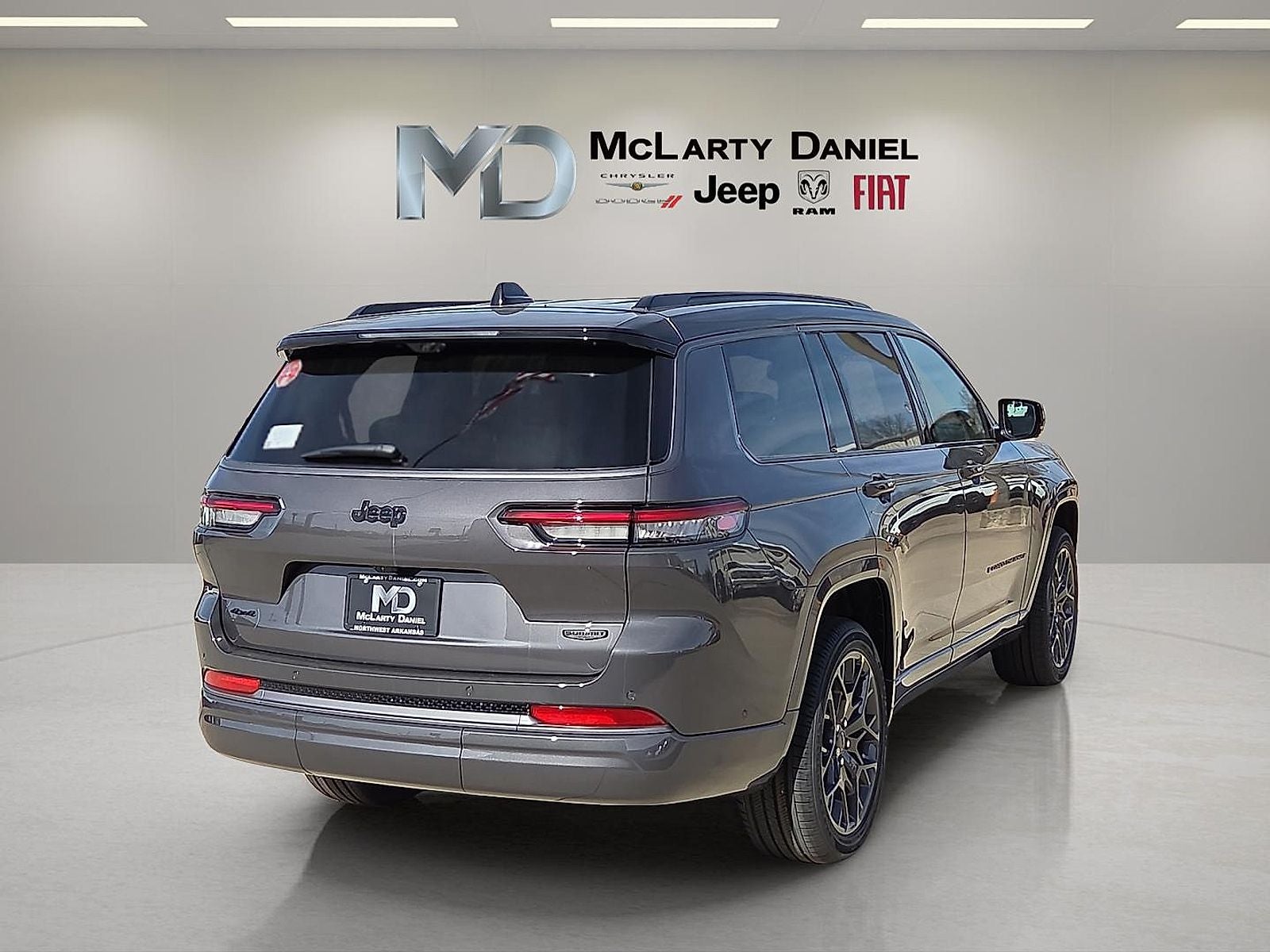 2026 Jeep Grand Cherokee GRAND CHEROKEE L SUMMIT 4X4