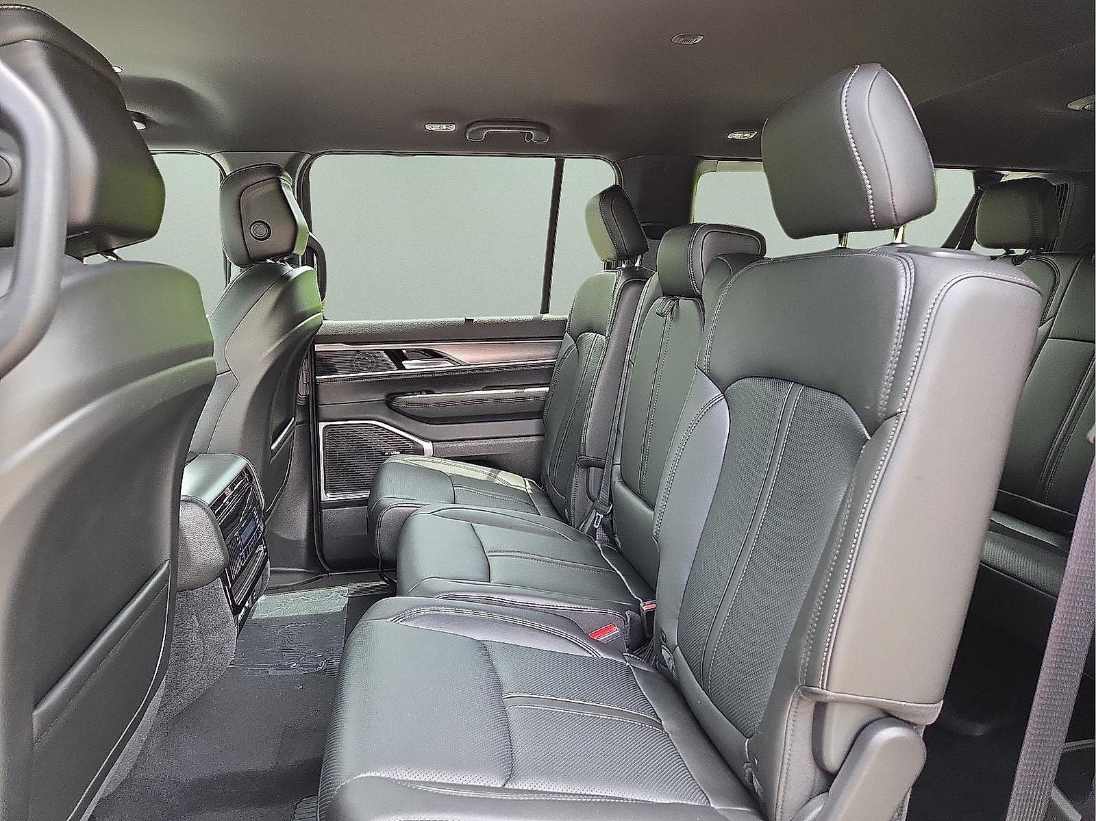 2025 Jeep Wagoneer WAGONEER L 4X4