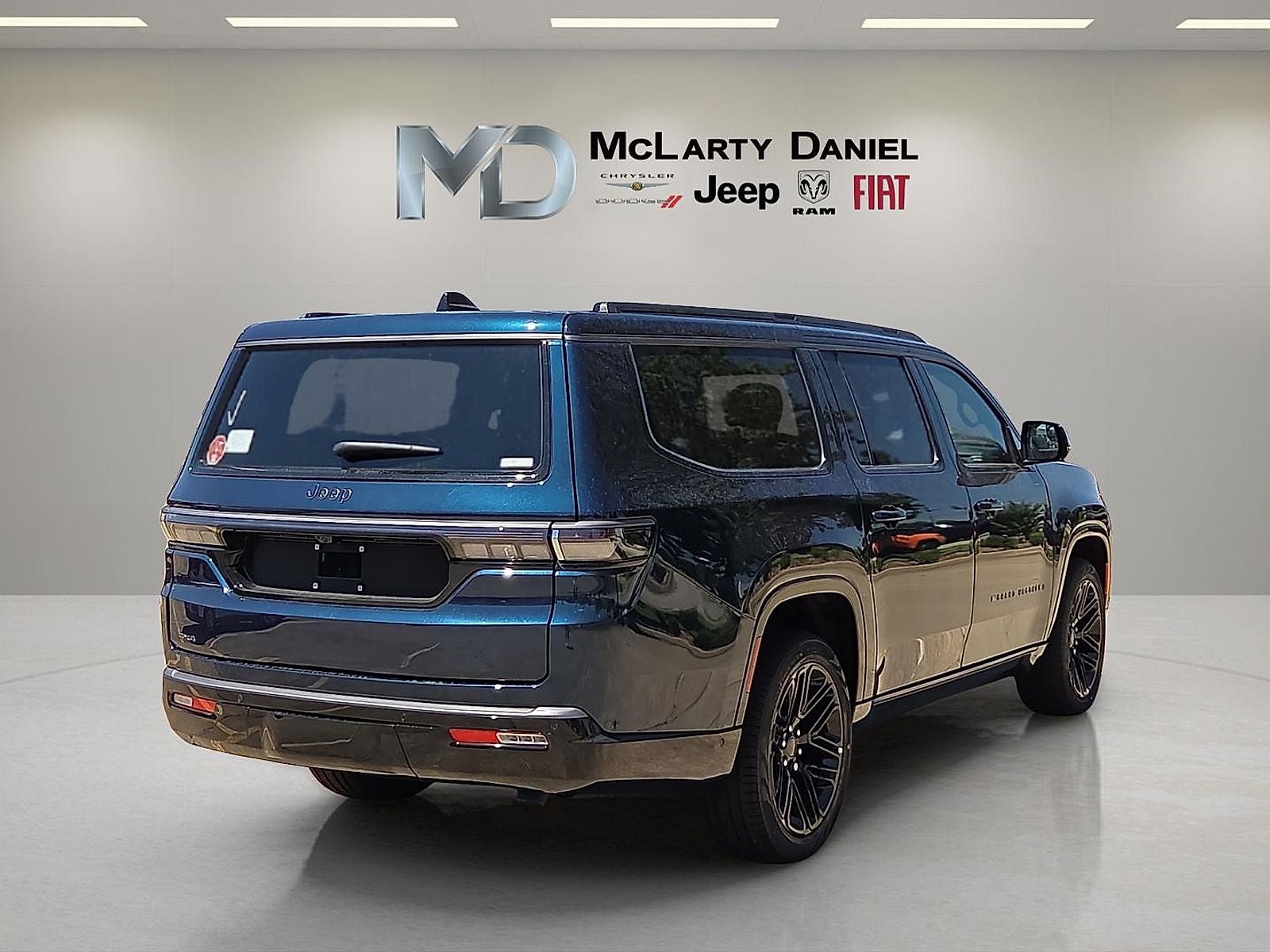 2026 Jeep Grand Wagoneer GRAND WAGONEER L LIMITED RESERVE 4X4