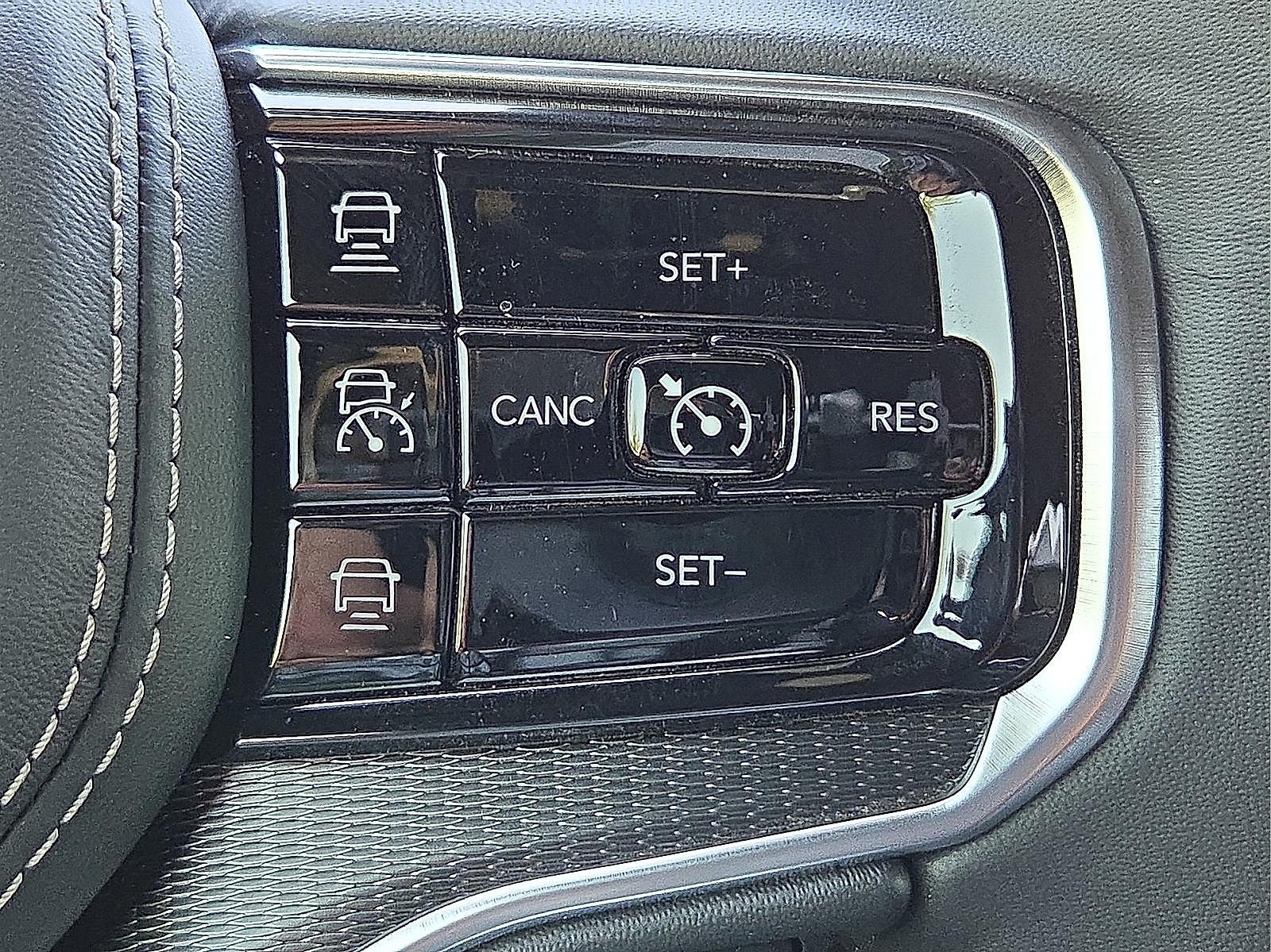 2024 Jeep Grand Wagoneer GRAND WAGONEER L OBSIDIAN 4X4