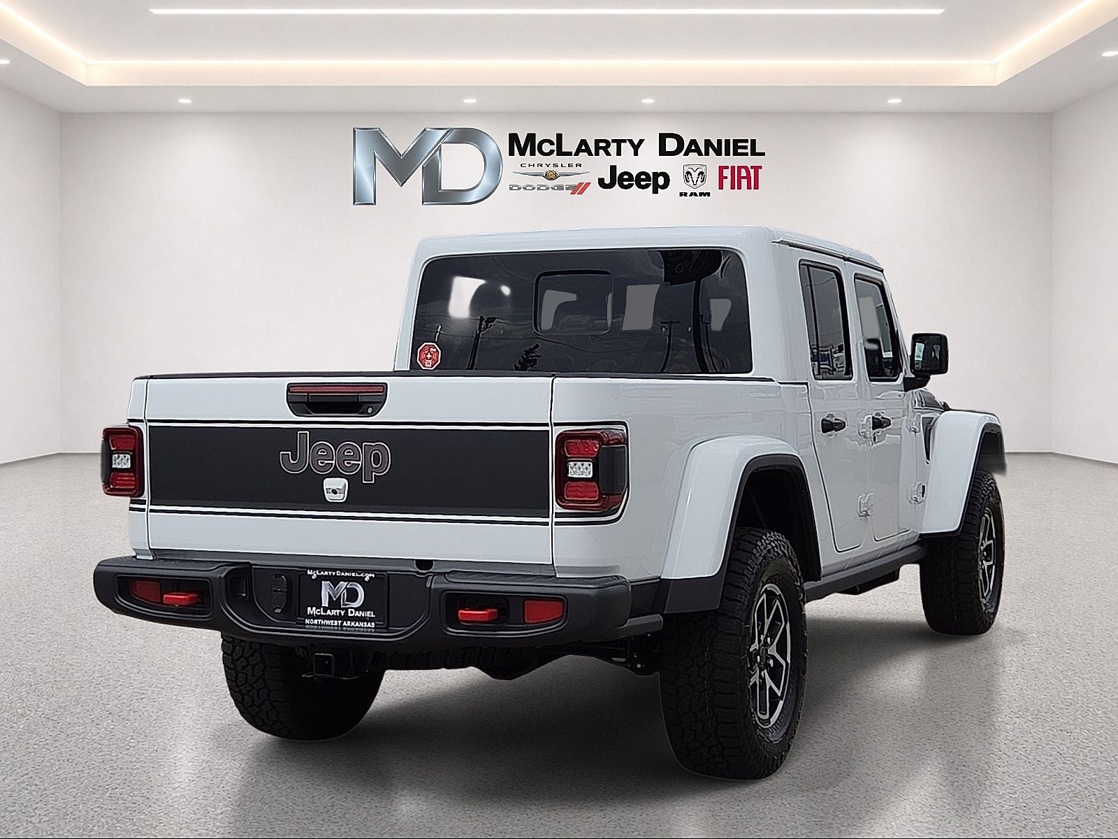 2026 Jeep Gladiator GLADIATOR SHADOW OPS 4X4