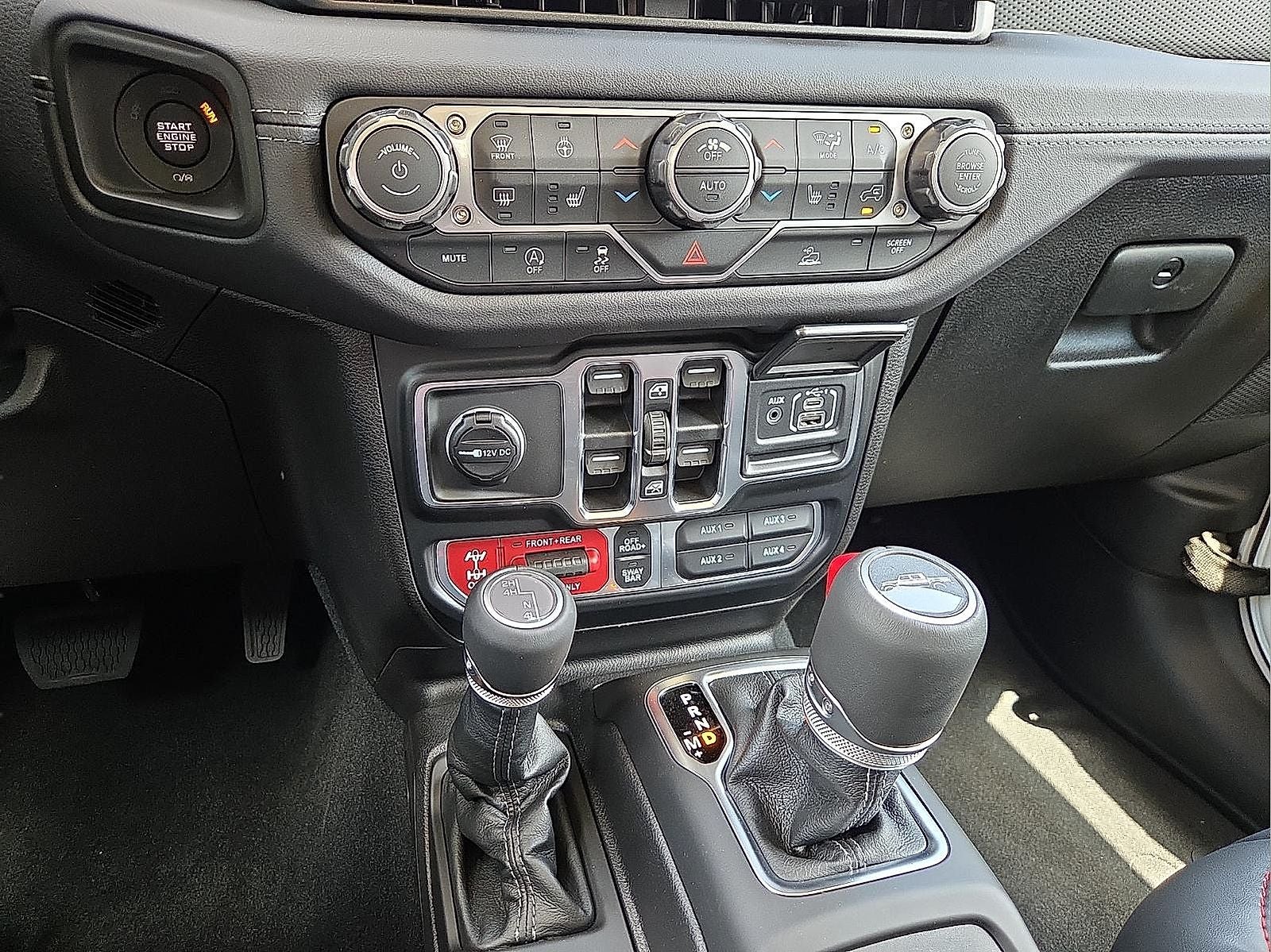 2026 Jeep Gladiator GLADIATOR SHADOW OPS 4X4