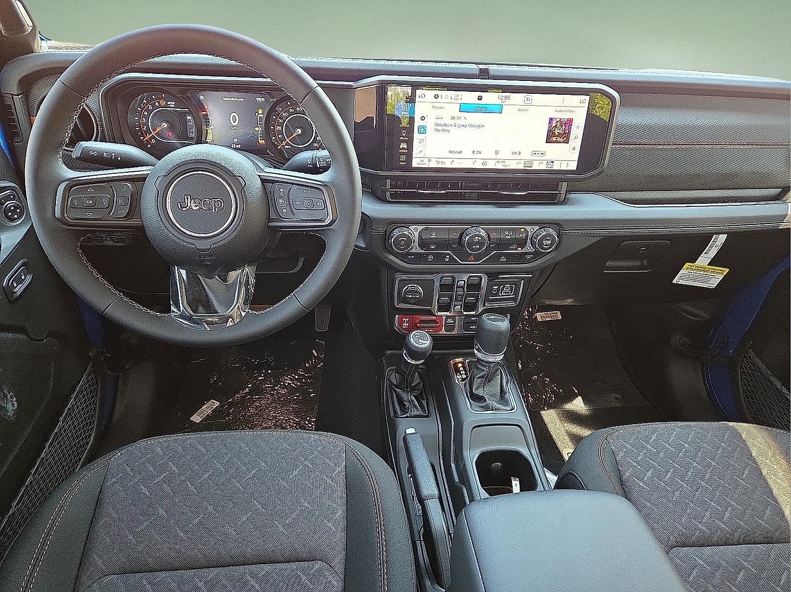 2025 Jeep Gladiator GLADIATOR MOJAVE 4X4