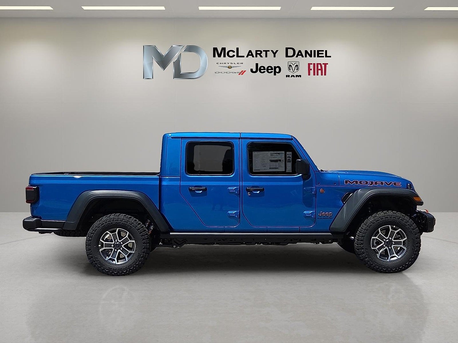 2025 Jeep Gladiator GLADIATOR MOJAVE 4X4